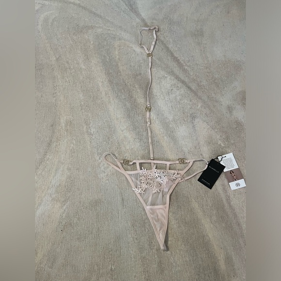 Bluebella Priscilla Bra, thong and detachable harness in Pale Pink NWT - Picture 14 of 14